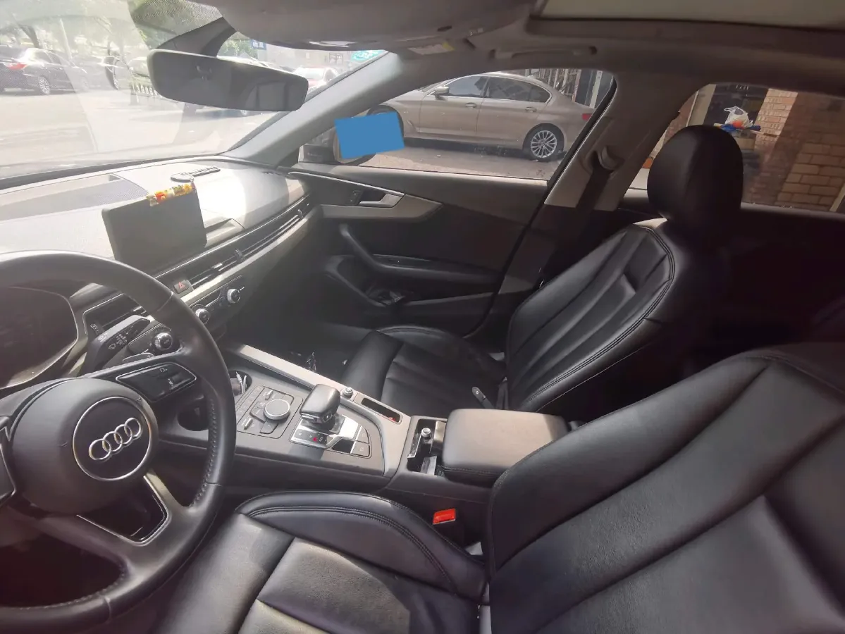 2019 Audi A4L 2.0T 190HP L4 7DCT,autocango,china used car exporter,china ev exporter,chinese used car exporter,chinese used ev exporter