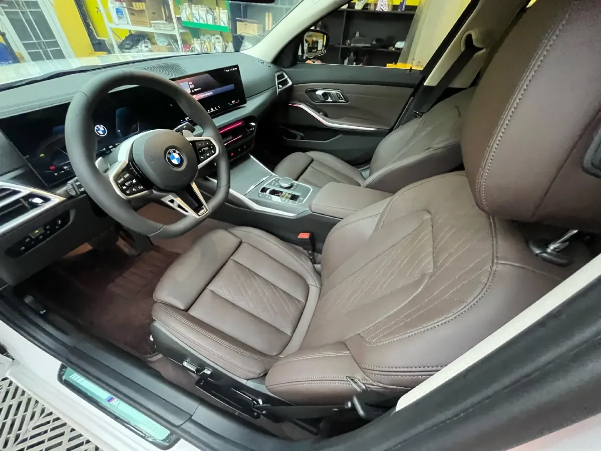 2025 BMW 3 Series 2.0T 184HP L4 8AT,autocango,china used car exporter,china ev exporter,chinese used car exporter,chinese used ev exporter