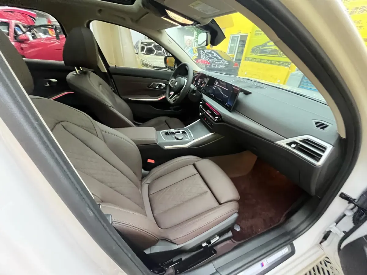 2025 BMW 3 Series 2.0T 184HP L4 8AT,autocango,china used car exporter,china ev exporter,chinese used car exporter,chinese used ev exporter