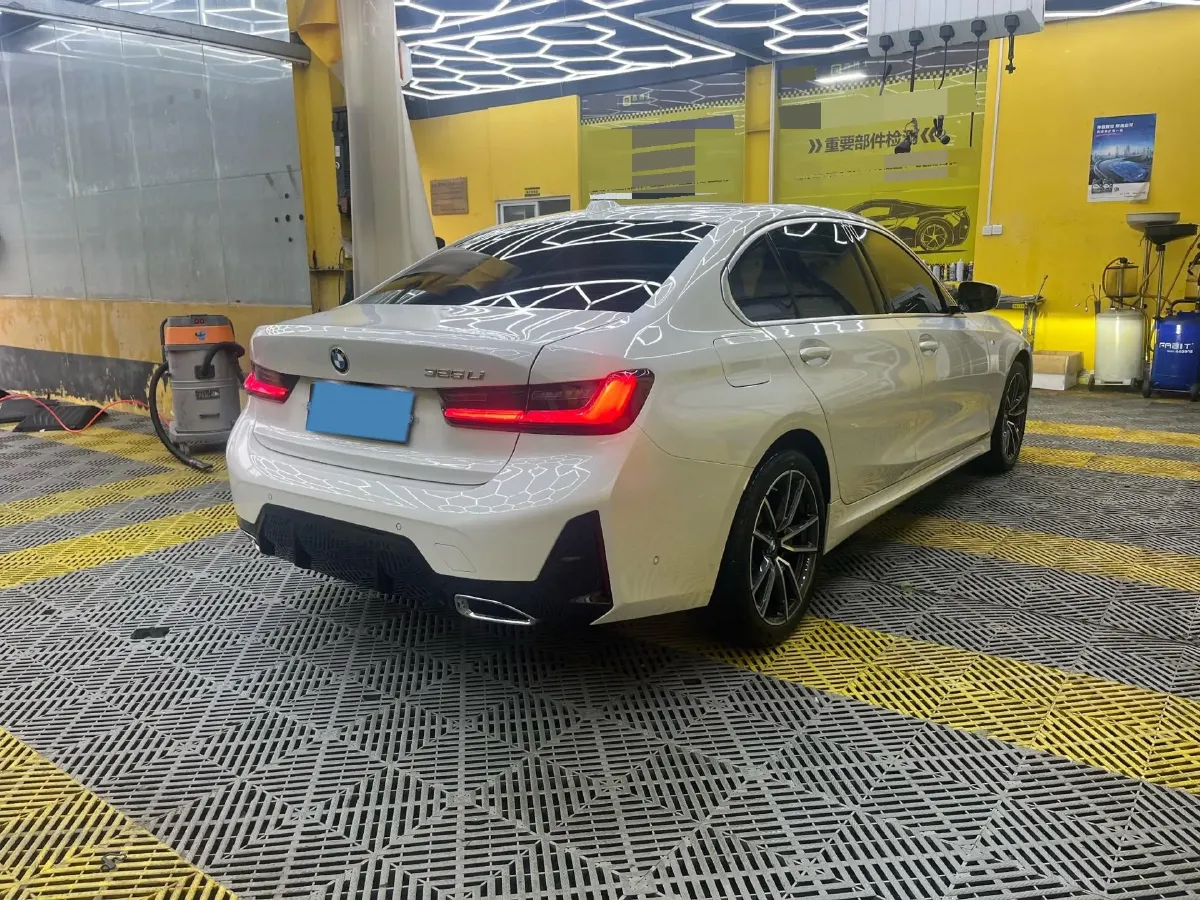 2025 BMW 3 Series 2.0T 184HP L4 8AT,autocango,china used car exporter,china ev exporter,chinese used car exporter,chinese used ev exporter