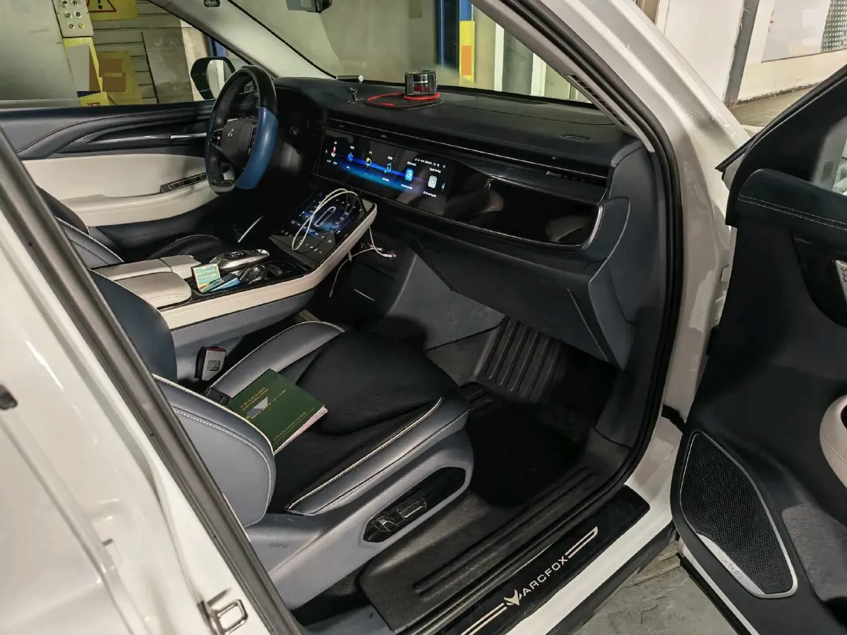 2021 ARCFOX αT BEV 94.5KWH,autocango,china used car exporter,china ev exporter,chinese used car exporter,chinese used ev exporter