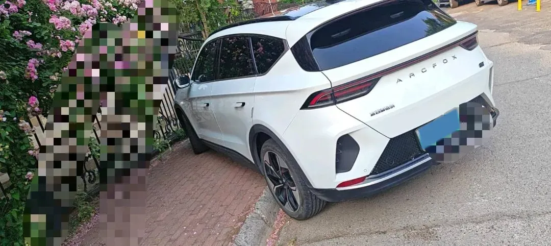 2021 ARCFOX αT BEV 94.5KWH,autocango,china used car exporter,china ev exporter,chinese used car exporter,chinese used ev exporter