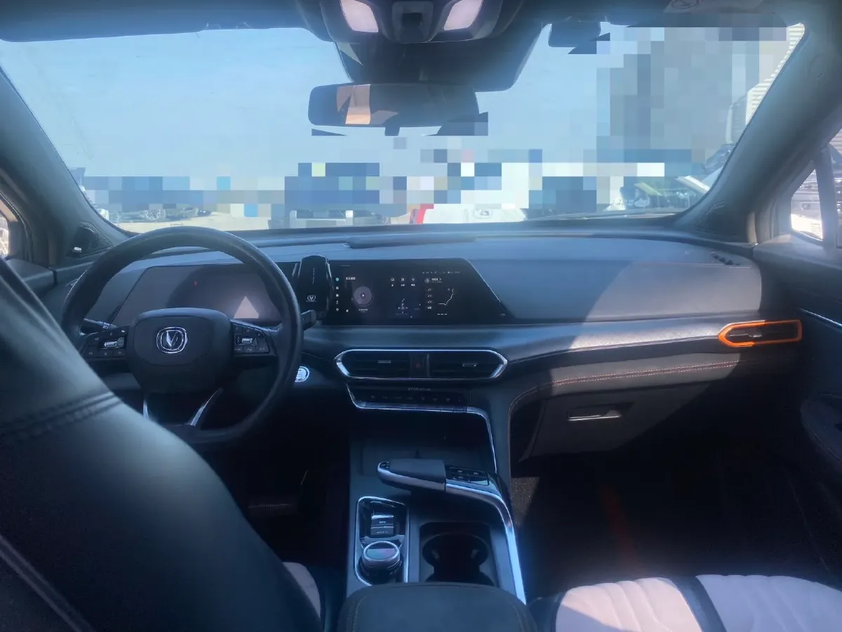 2022 ChangAn UNI-T 1.5T 188HP L4 7DCT,autocango,china used car exporter,china ev exporter,chinese used car exporter,chinese used ev exporter