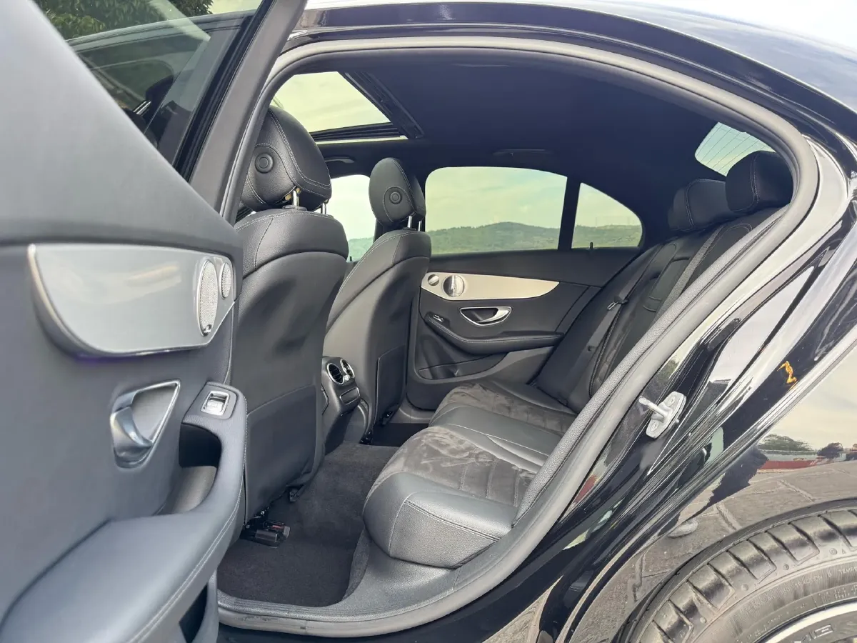 2021 Mercedes-Benz C Class 1.5T 184HP L4 9AT,autocango,china used car exporter,china ev exporter,chinese used car exporter,chinese used ev exporter