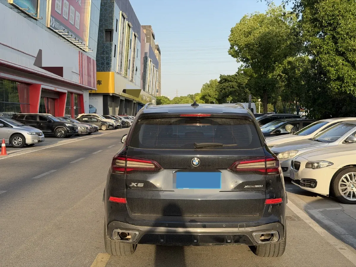 2021 BMW X5 2.0T 265HP L4 8AT,autocango,china used car exporter,china ev exporter,chinese used car exporter,chinese used ev exporter