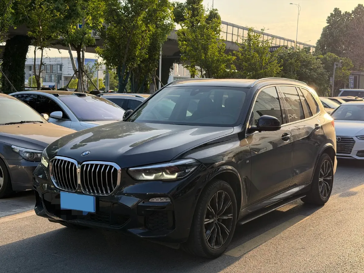 2021 BMW X5 2.0T 265HP L4 8AT,autocango,china used car exporter,china ev exporter,chinese used car exporter,chinese used ev exporter