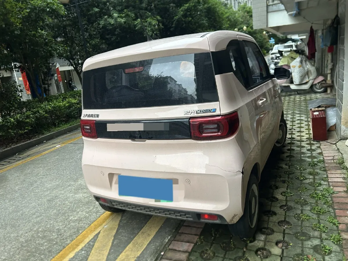 2021 WuLing HongGuang MINI EV BEV 13.9KWH,autocango,china used car exporter,china ev exporter,chinese used car exporter,chinese used ev exporter