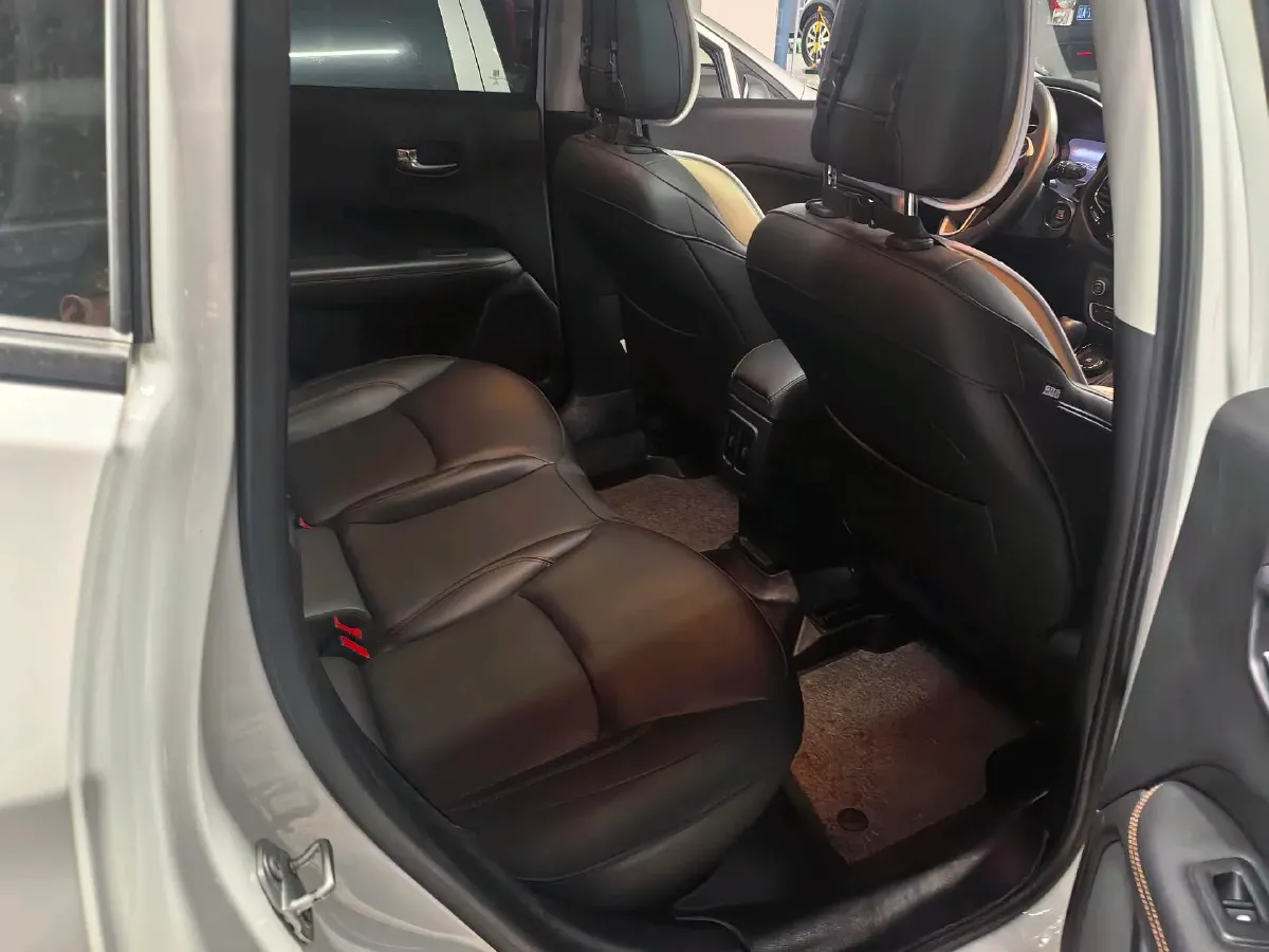 2019 Jeep Compass 1.3T 173HP L4 9AT,autocango,china used car exporter,china ev exporter,chinese used car exporter,chinese used ev exporter