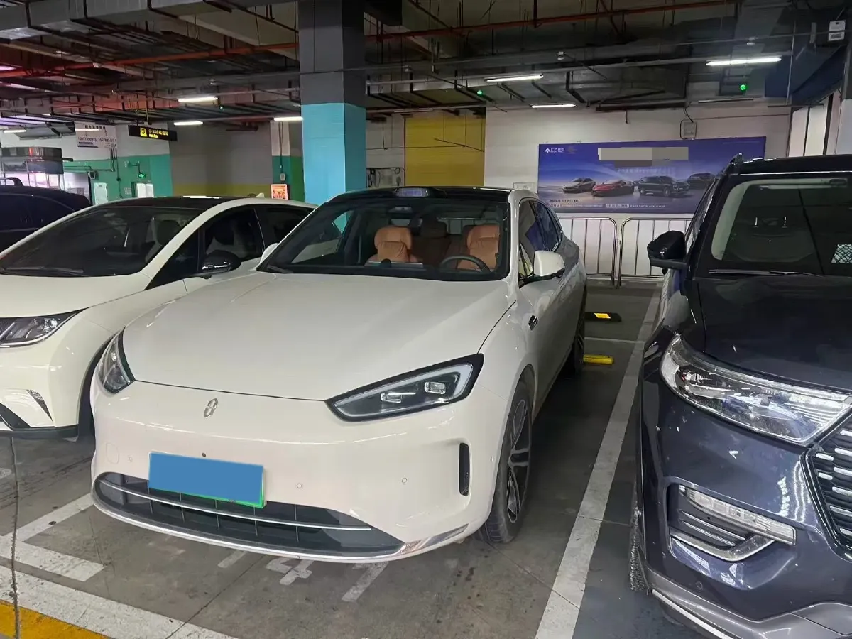 2025 AITO AITO M5 1.5T 152HP L4 REEV 42KWH,autocango,china used car exporter,china ev exporter,chinese used car exporter,chinese used ev exporter