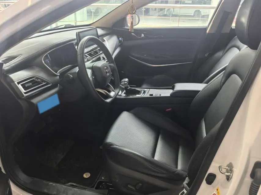 2021 ChangAn Raeton CC 1.5T 180HP L4 7DCT,autocango,china used car exporter,china ev exporter,chinese used car exporter,chinese used ev exporter