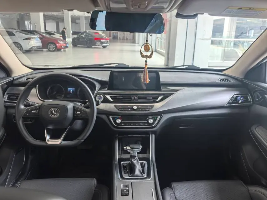 2021 ChangAn Raeton CC 1.5T 180HP L4 7DCT,autocango,china used car exporter,china ev exporter,chinese used car exporter,chinese used ev exporter