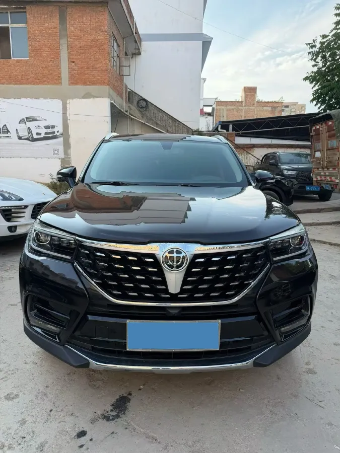 2018 Brilliance Auto V7 1.6T 204HP L4 6MT,autocango,china used car exporter,china ev exporter,chinese used car exporter,chinese used ev exporter