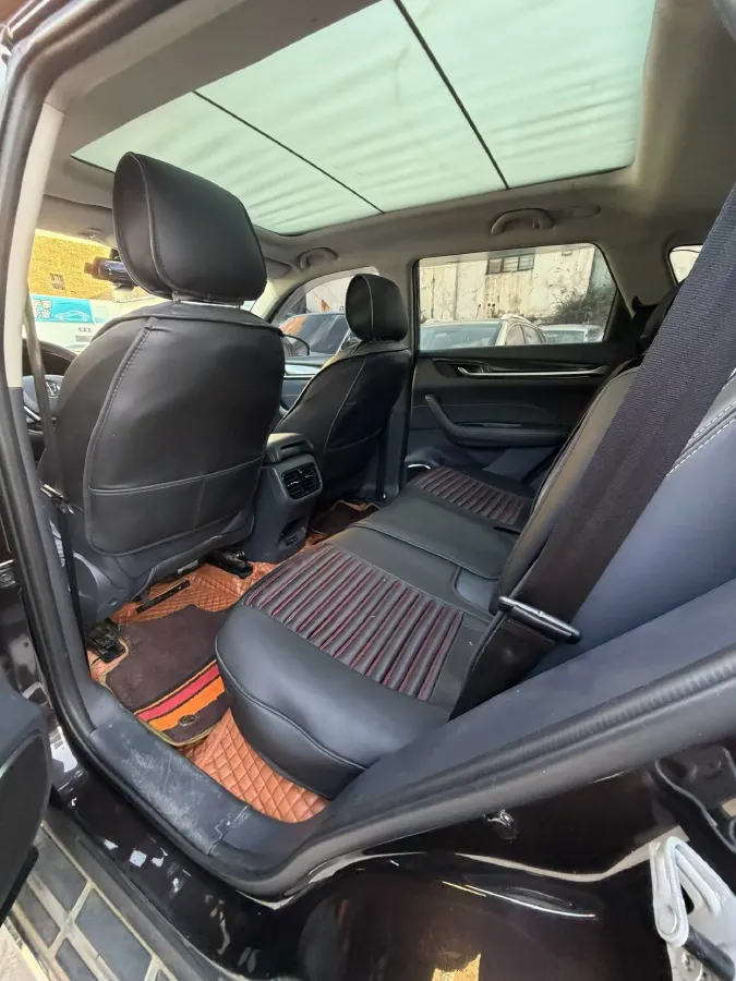 2018 Brilliance Auto V7 1.6T 204HP L4 6MT,autocango,china used car exporter,china ev exporter,chinese used car exporter,chinese used ev exporter