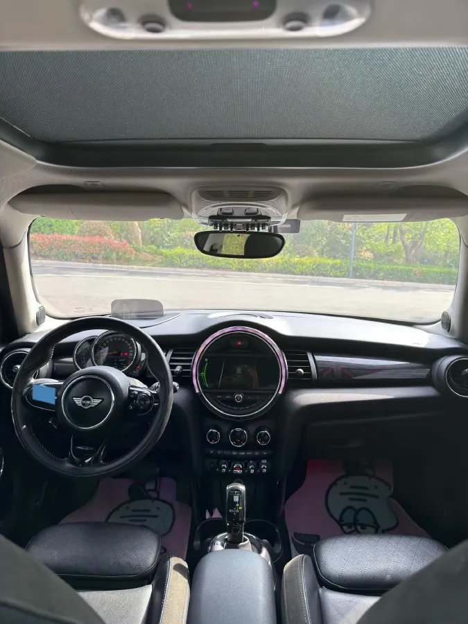 2018 MINI MINI 1.5T 136HP L3 6AT,autocango,china used car exporter,china ev exporter,chinese used car exporter,chinese used ev exporter