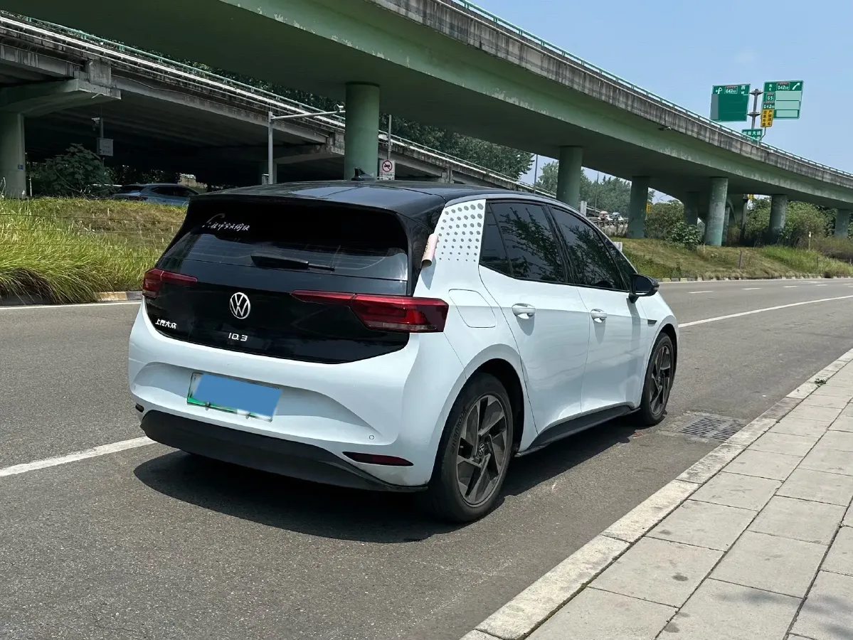 2023 Volkswagen ID.3 BEV 52.8KWH,autocango,china used car exporter,china ev exporter,chinese used car exporter,chinese used ev exporter