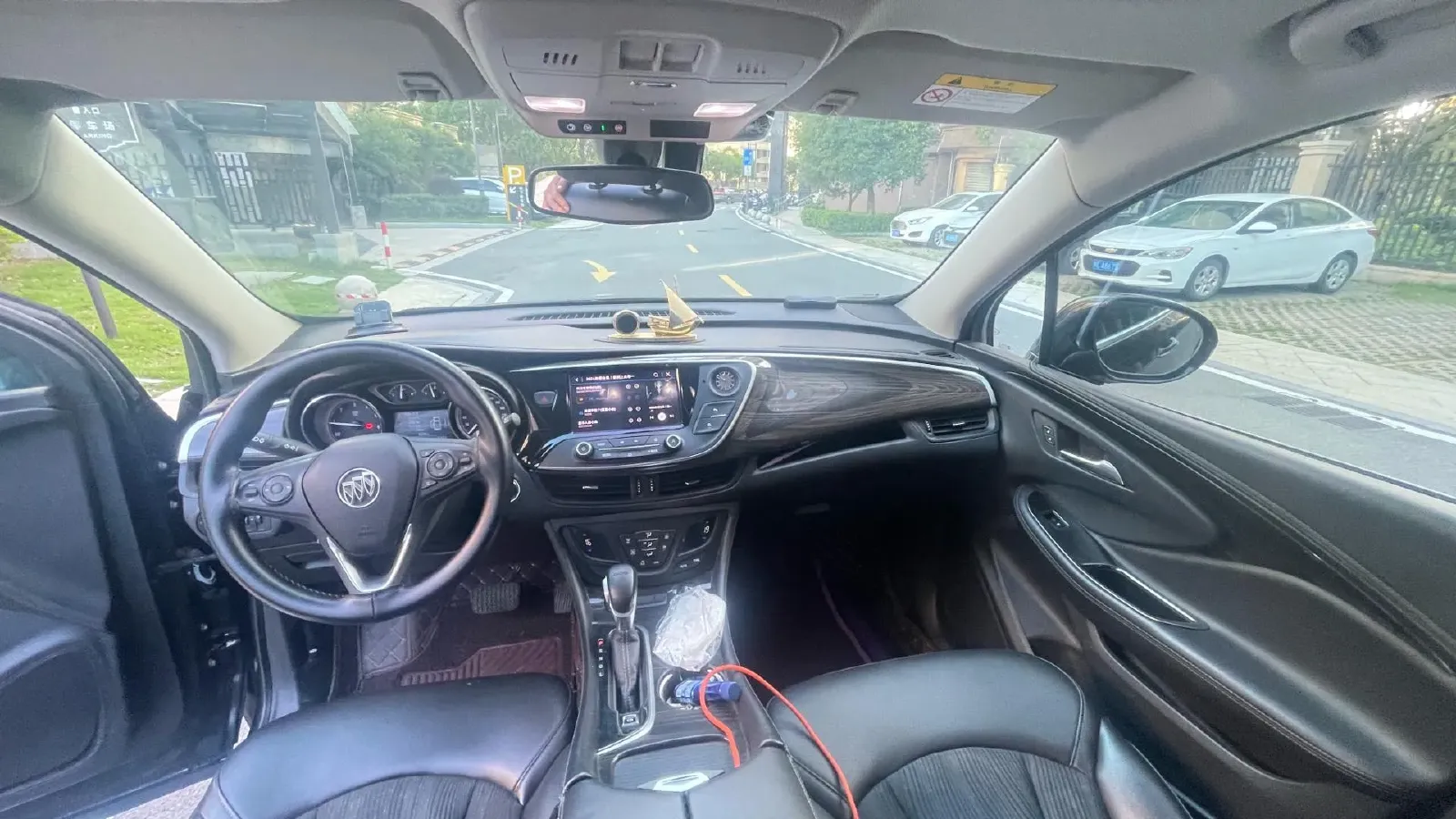 2020 Buick EnvisionPlus 1.5T 169HP L4 7DCT,autocango,china used car exporter,china ev exporter,chinese used car exporter,chinese used ev exporter