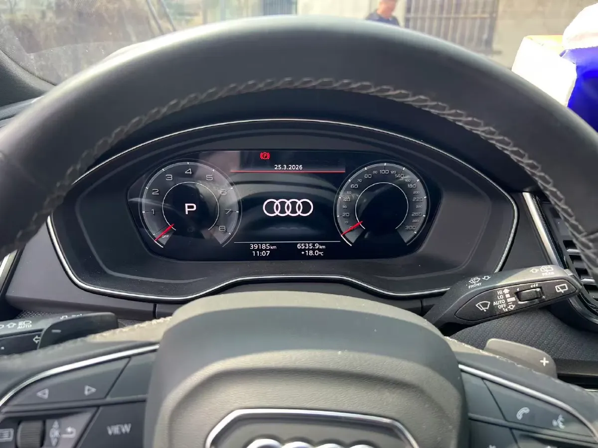 2023 Audi Q5L 2.0T 190HP L4 7DCT,autocango,china used car exporter,china ev exporter,chinese used car exporter,chinese used ev exporter