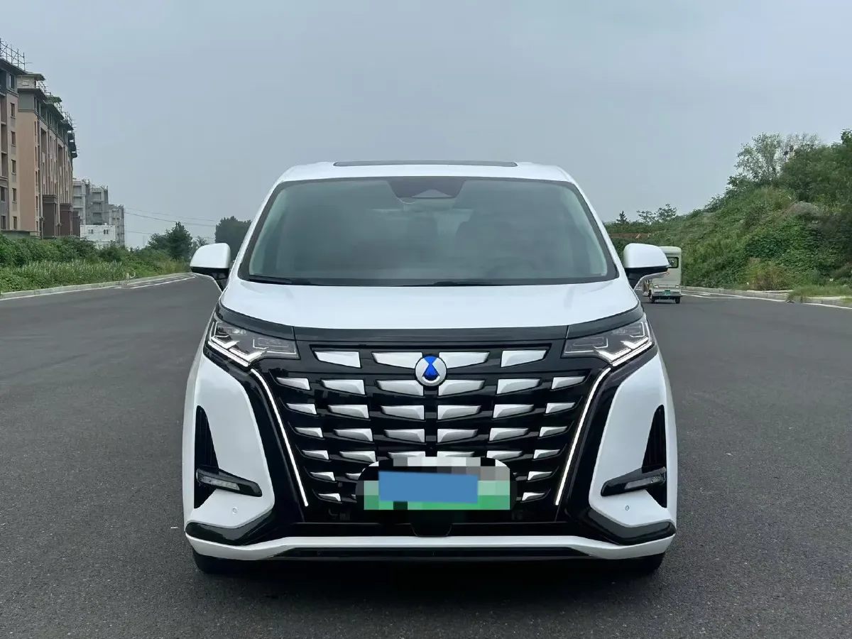 2022 Mercedes-Benz GLC Class 2.0T 197HP L4 9AT,autocango,china used car exporter,china ev exporter,chinese used car exporter,chinese used ev exporter