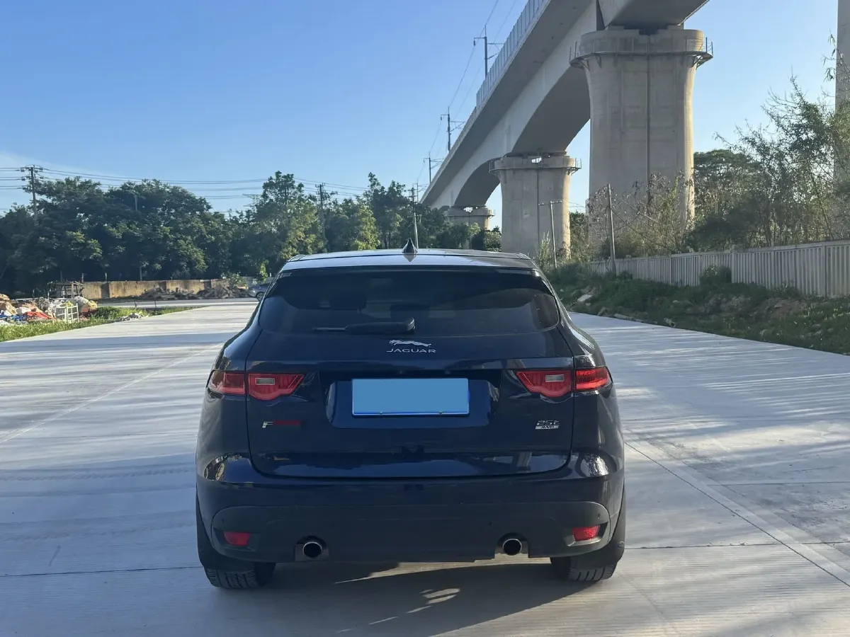 2020 Jaguar F-PACE 2.0T 250HP L4 8AT,autocango,china used car exporter,china ev exporter,chinese used car exporter,chinese used ev exporter