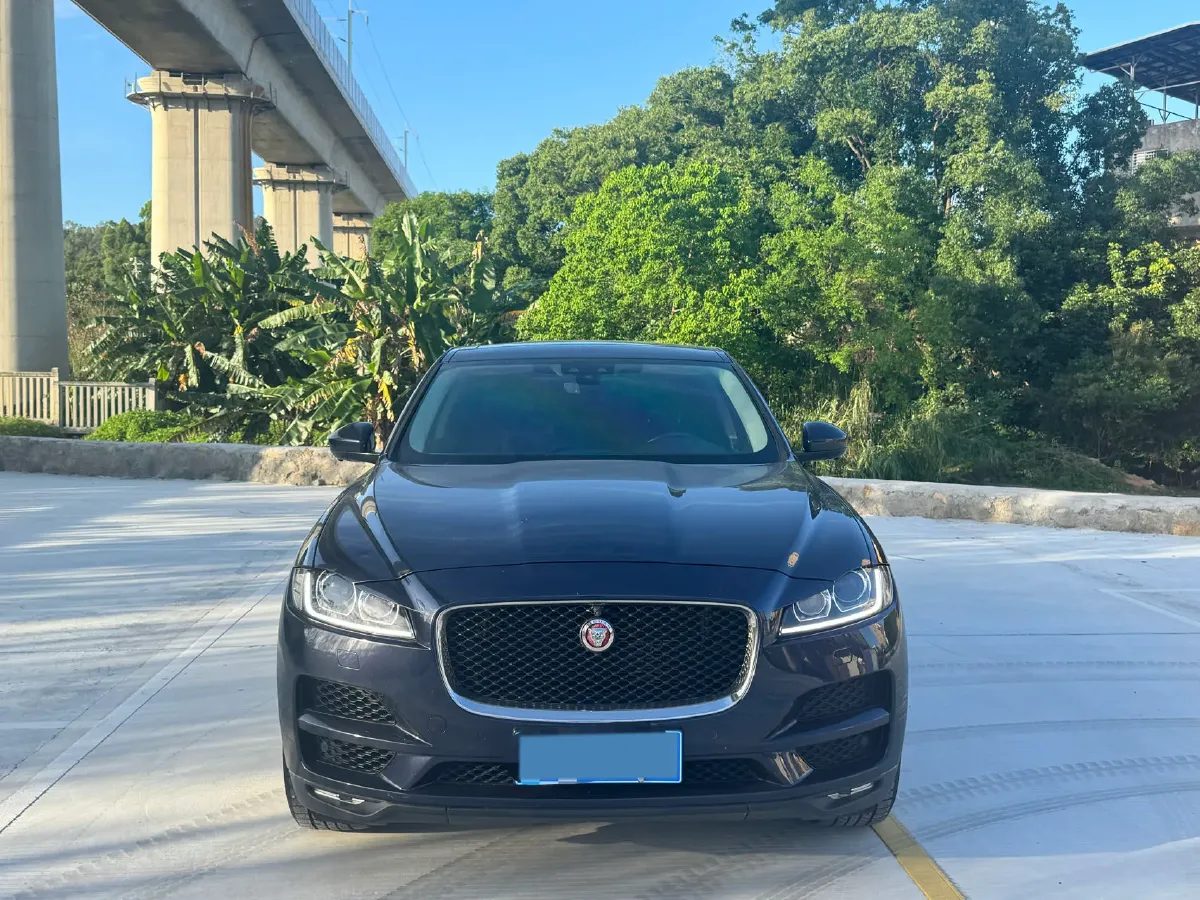 2020 Jaguar F-PACE 2.0T 250HP L4 8AT,autocango,china used car exporter,china ev exporter,chinese used car exporter,chinese used ev exporter