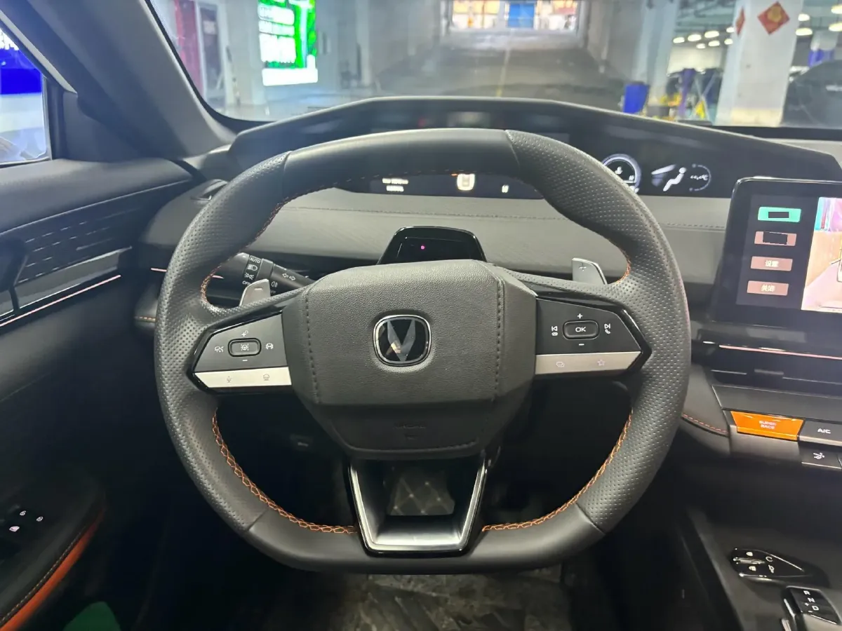 2023 ChangAn UNI-V 1.5T 188HP L4 7DCT,autocango,china used car exporter,china ev exporter,chinese used car exporter,chinese used ev exporter