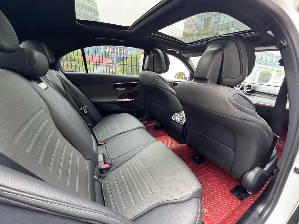 2024 Mercedes-Benz C Class 1.5T 204HP L4 9AT,autocango,china used car exporter,china ev exporter,chinese used car exporter,chinese used ev exporter