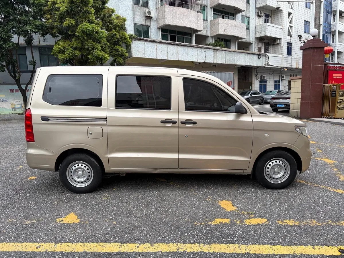 2021 ChangAn KuaYue KuaYueWang X3 1.6L 122HP L4 5MT,autocango,china used car exporter,china ev exporter,chinese used car exporter,chinese used ev exporter