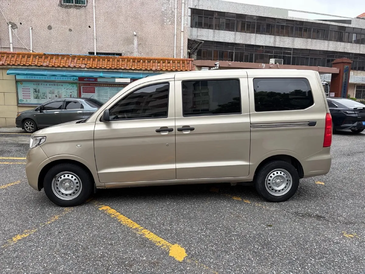 2021 ChangAn KuaYue KuaYueWang X3 1.6L 122HP L4 5MT,autocango,china used car exporter,china ev exporter,chinese used car exporter,chinese used ev exporter