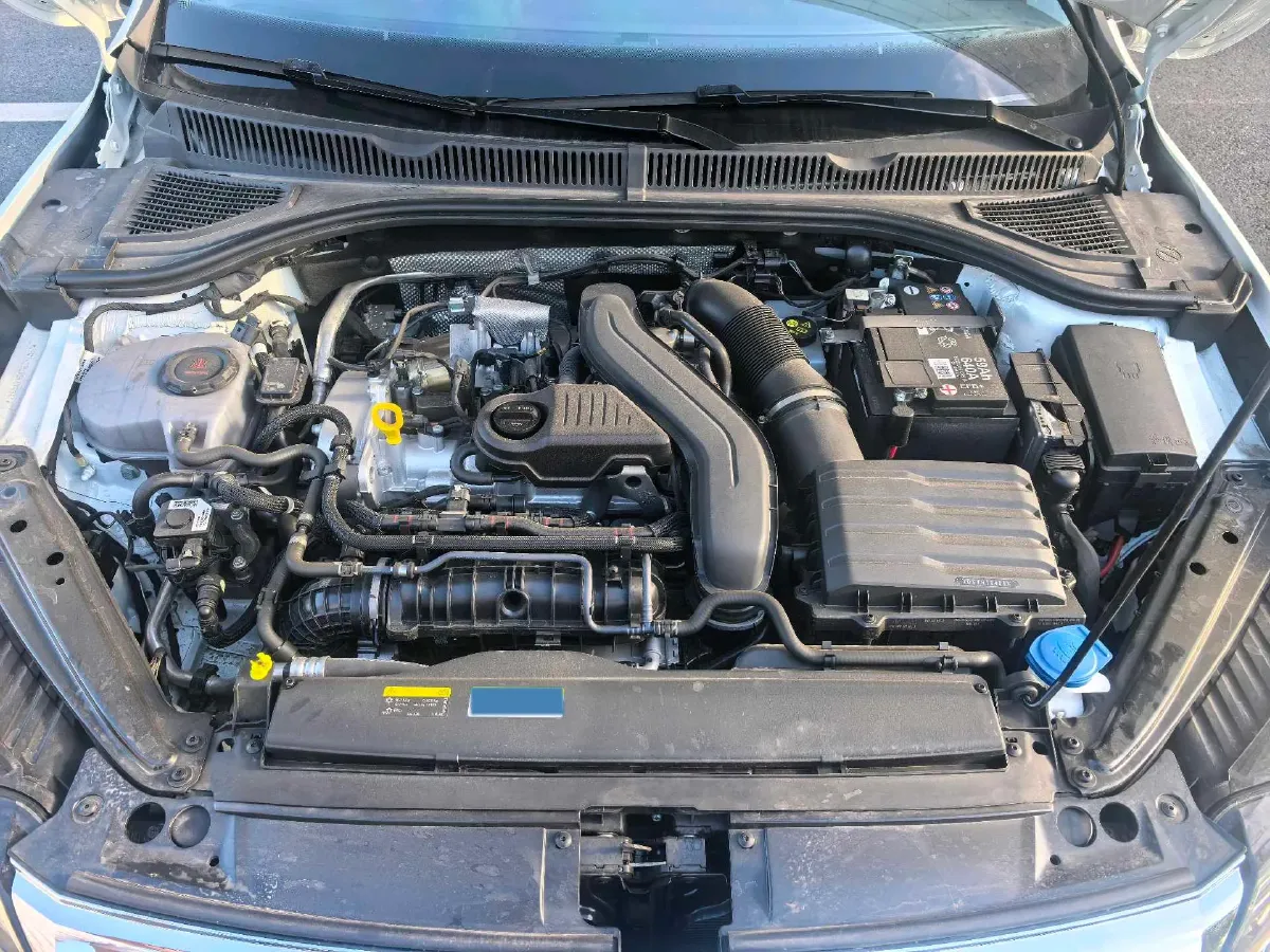 2025 Volkswagen Sagitar 1.5T 160HP L4 7DCT,autocango,china used car exporter,china ev exporter,chinese used car exporter,chinese used ev exporter