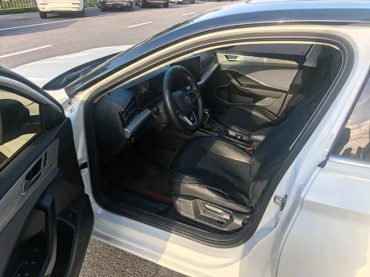 2025 Volkswagen Sagitar 1.5T 160HP L4 7DCT,autocango,china used car exporter,china ev exporter,chinese used car exporter,chinese used ev exporter