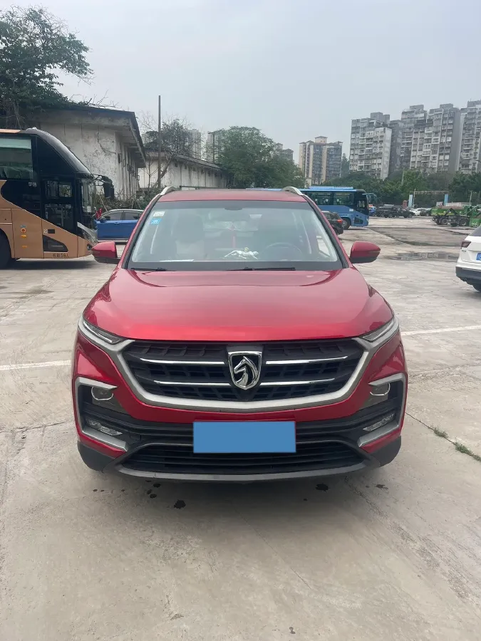 2018 BaoJun 530 1.5T 150HP L4 6MT,autocango,china used car exporter,china ev exporter,chinese used car exporter,chinese used ev exporter