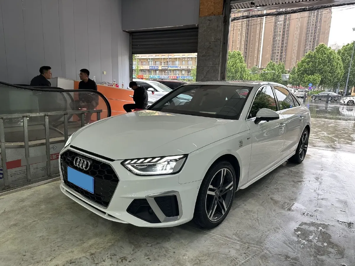 2020 Audi A4L 2.0T 190HP L4 7DCT,autocango,china used car exporter,china ev exporter,chinese used car exporter,chinese used ev exporter