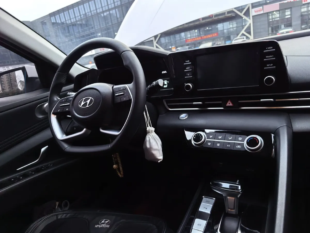 2023 Hyundai Elantra 1.5L 115HP L4 CVT,autocango,china used car exporter,china ev exporter,chinese used car exporter,chinese used ev exporter