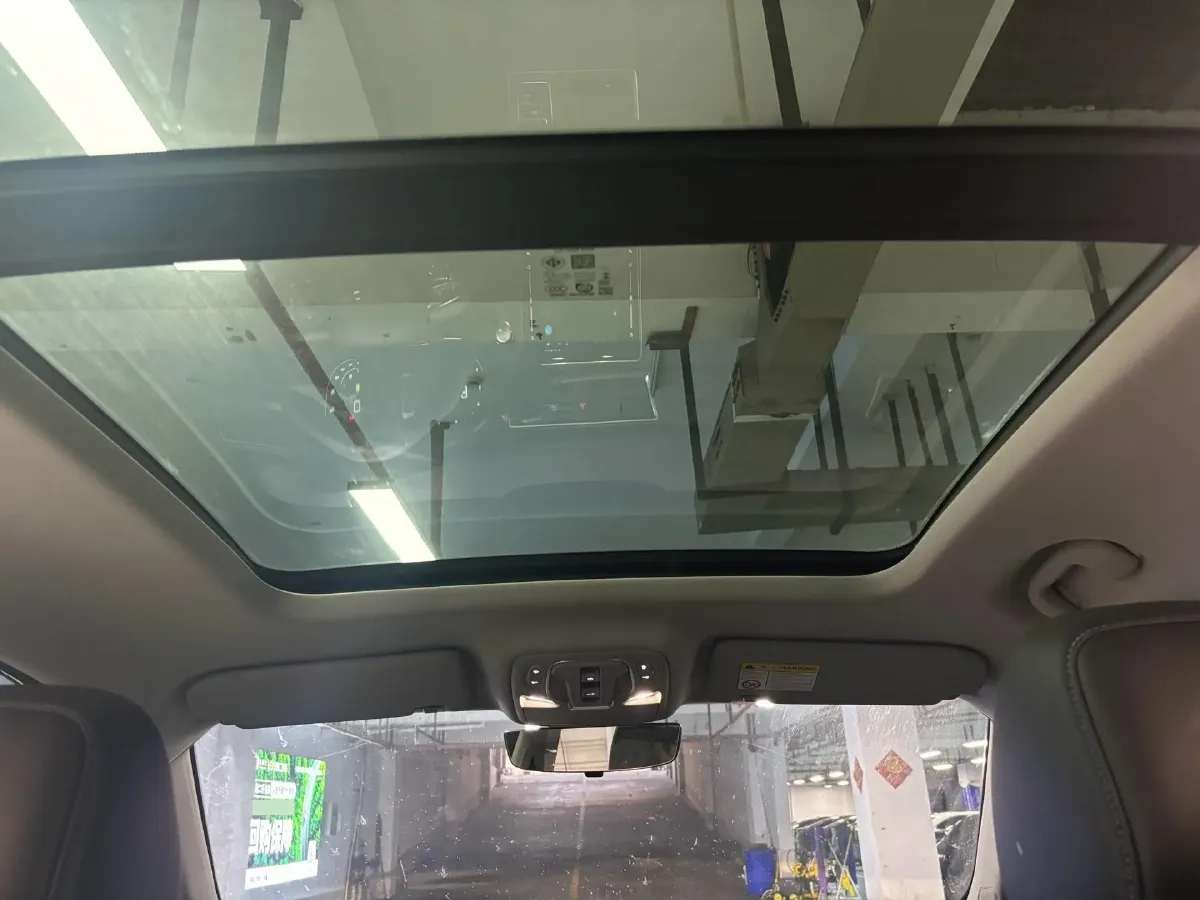 2023 Roewe RX5 1.5T 181HP L4 7DCT,autocango,china used car exporter,china ev exporter,chinese used car exporter,chinese used ev exporter