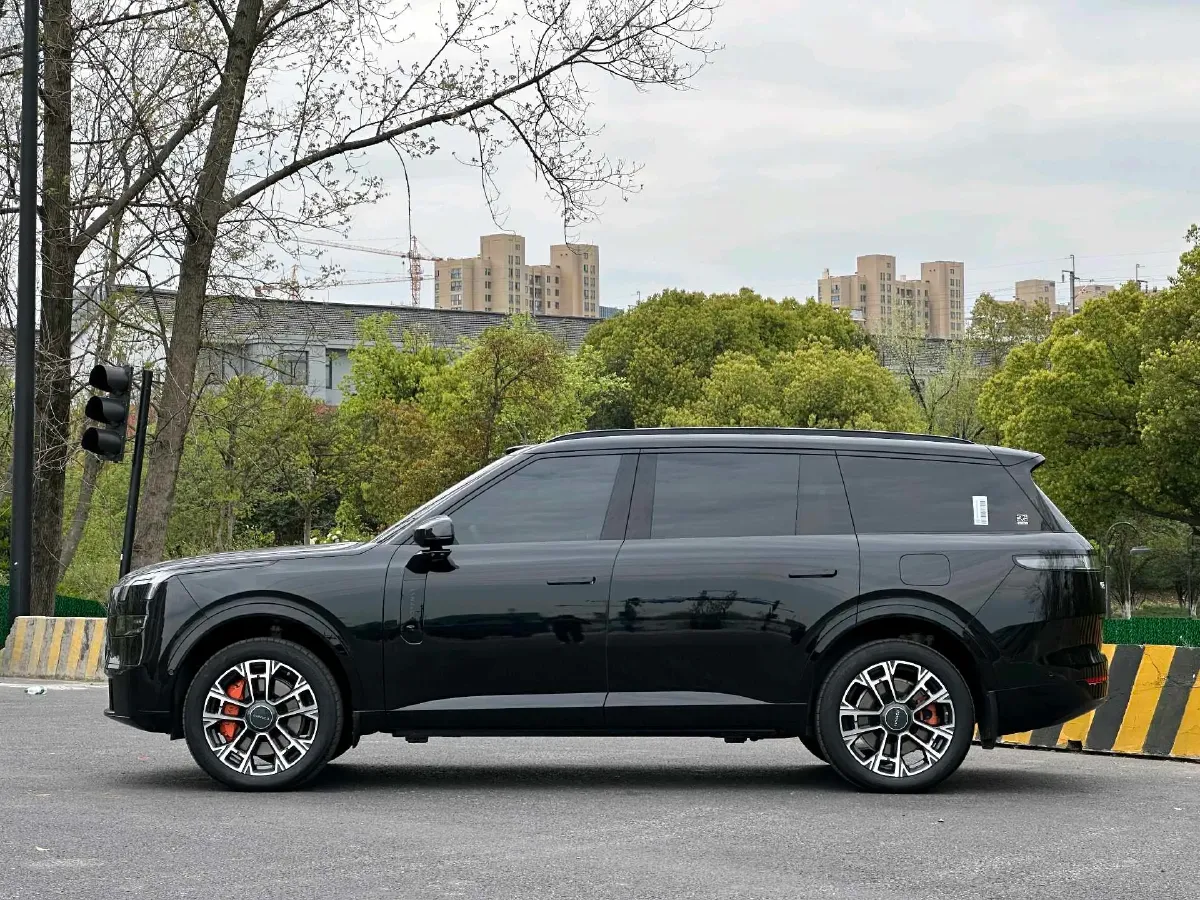 2025 LYNK&CO 900 1.5T 190HP L4 3DHT PHEV 43.3KWH,autocango,china used car exporter,china ev exporter,chinese used car exporter,chinese used ev exporter