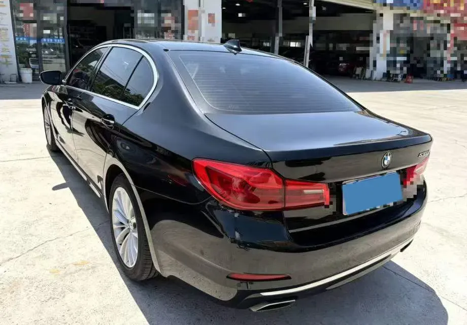 2020 BMW 5 Series 2.0T 252HP L4 8AT,autocango,china used car exporter,china ev exporter,chinese used car exporter,chinese used ev exporter
