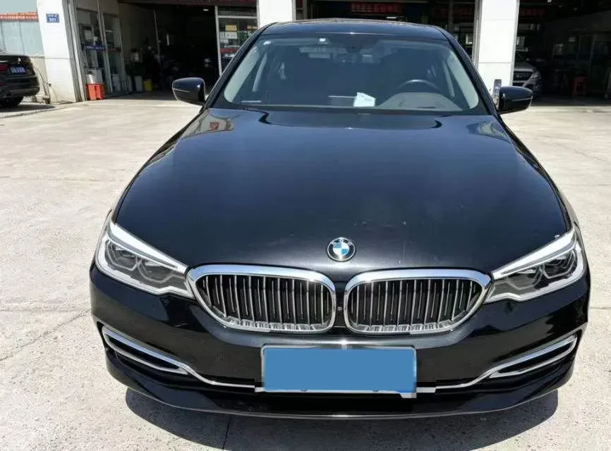 2020 BMW 5 Series 2.0T 252HP L4 8AT,autocango,china used car exporter,china ev exporter,chinese used car exporter,chinese used ev exporter