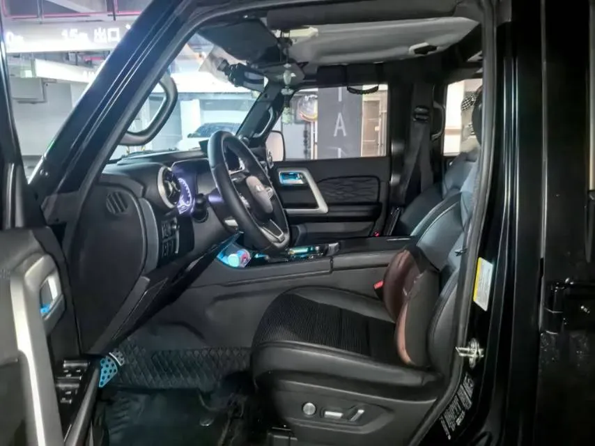 2024 Beijing BJ40 2.0T 163HP L4 8AT,autocango,china used car exporter,china ev exporter,chinese used car exporter,chinese used ev exporter