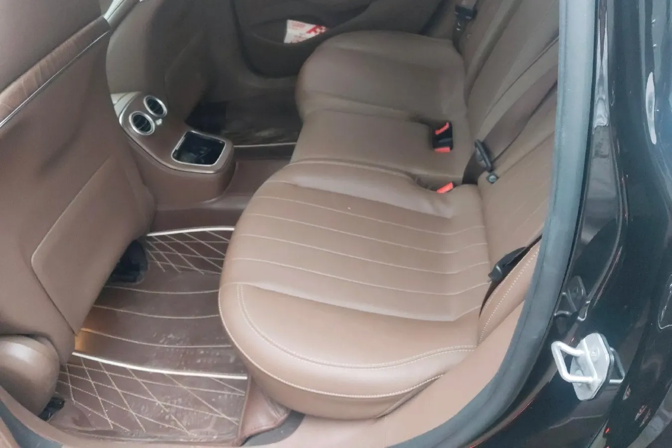 2023 Mercedes-Benz E Class 2.0T 258HP L4 9AT,autocango,china used car exporter,china ev exporter,chinese used car exporter,chinese used ev exporter