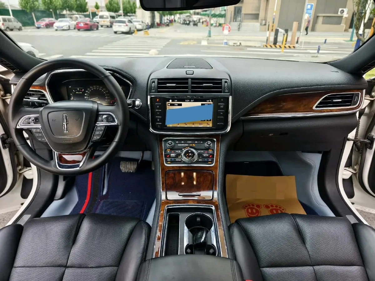 2018 Lincoln Continental 2.0T 261HP L4 6AT,autocango,china used car exporter,china ev exporter,chinese used car exporter,chinese used ev exporter