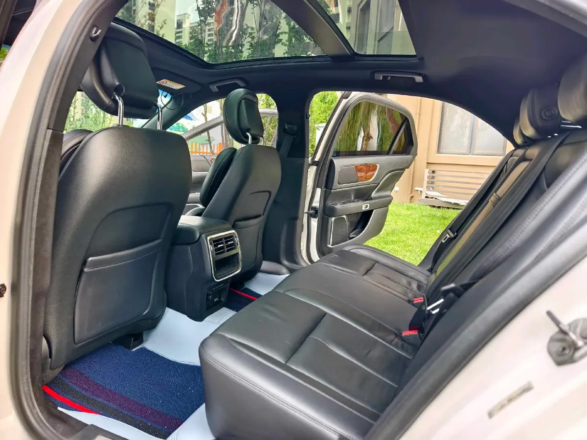 2018 Lincoln Continental 2.0T 261HP L4 6AT,autocango,china used car exporter,china ev exporter,chinese used car exporter,chinese used ev exporter