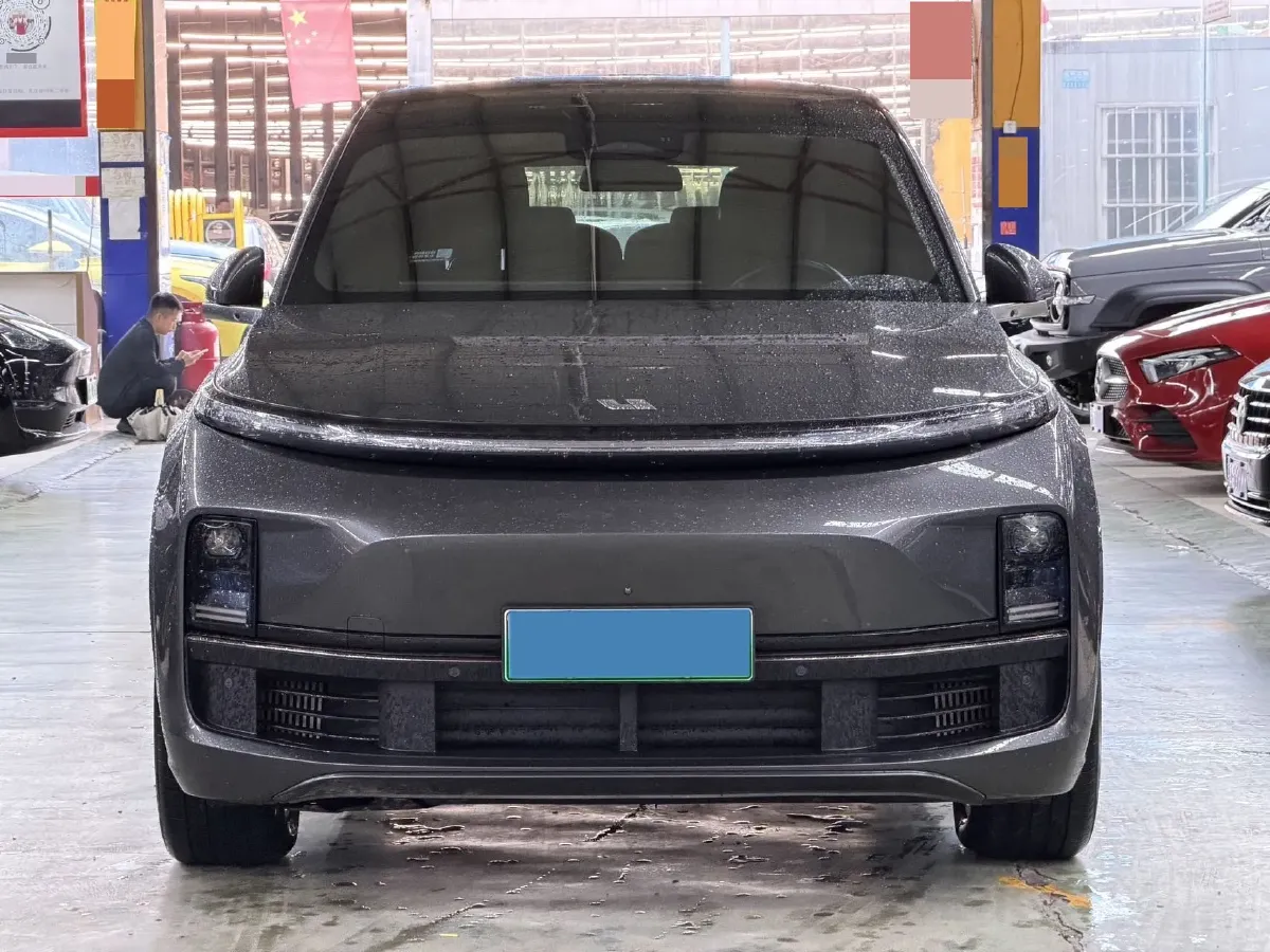 2023 Li L8 Range Extended 154HP REEV 40.9KWH,autocango,china used car exporter,china ev exporter,chinese used car exporter,chinese used ev exporter