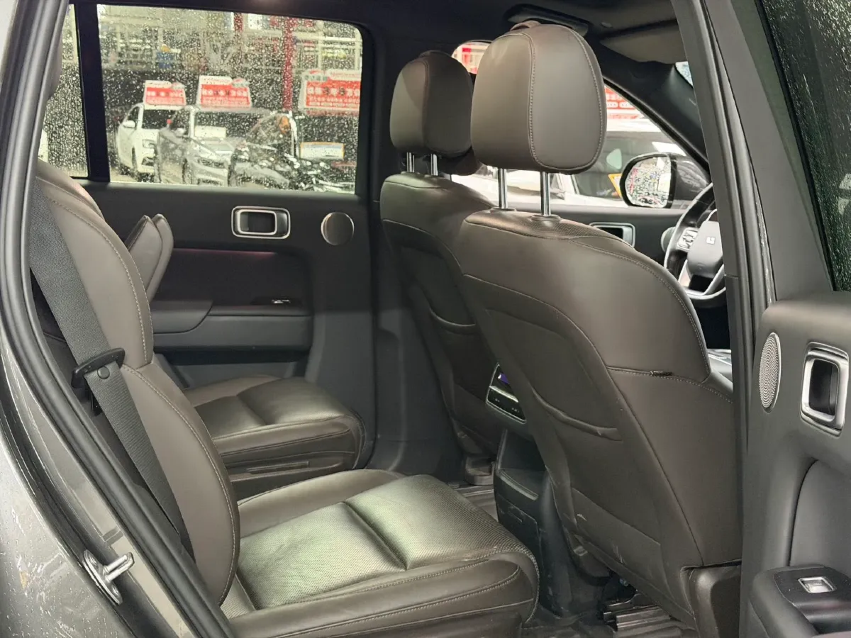 2023 Li L8 Range Extended 154HP REEV 40.9KWH,autocango,china used car exporter,china ev exporter,chinese used car exporter,chinese used ev exporter