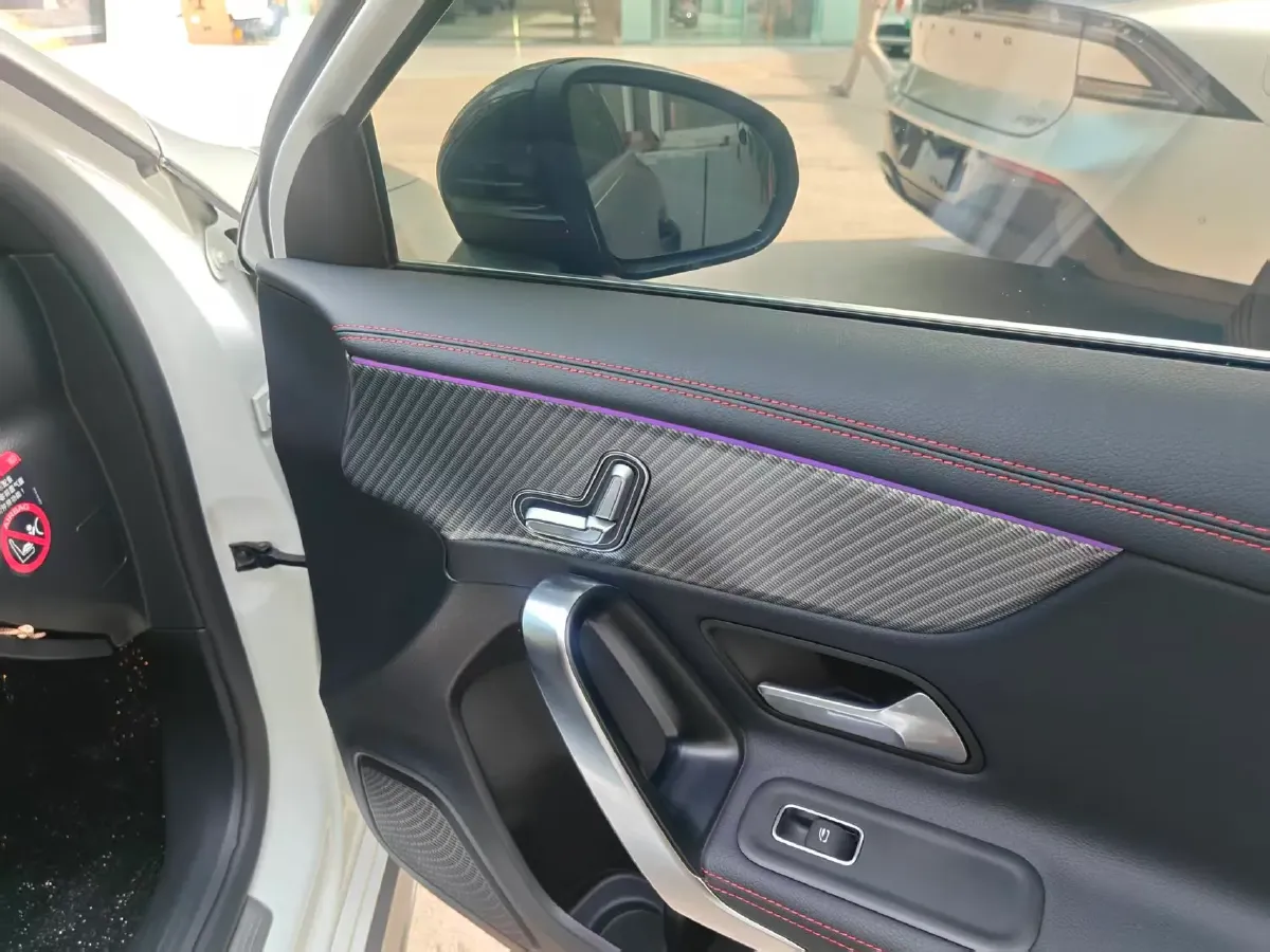 2024 Mercedes-Benz A Class 1.3T 163HP L4 7DCT,autocango,china used car exporter,china ev exporter,chinese used car exporter,chinese used ev exporter