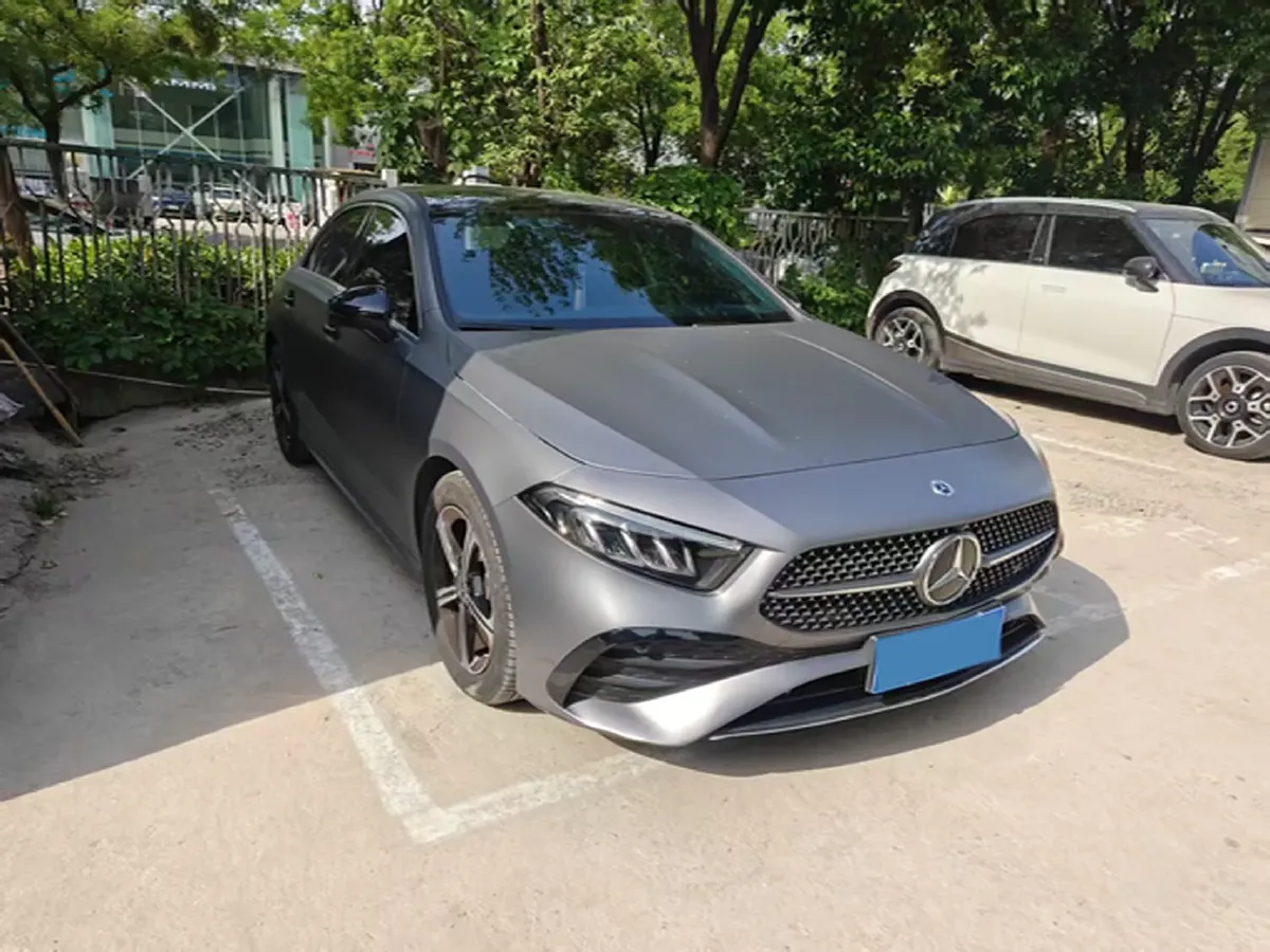 2024 Mercedes-Benz A Class 1.3T 163HP L4 7DCT,autocango,china used car exporter,china ev exporter,chinese used car exporter,chinese used ev exporter