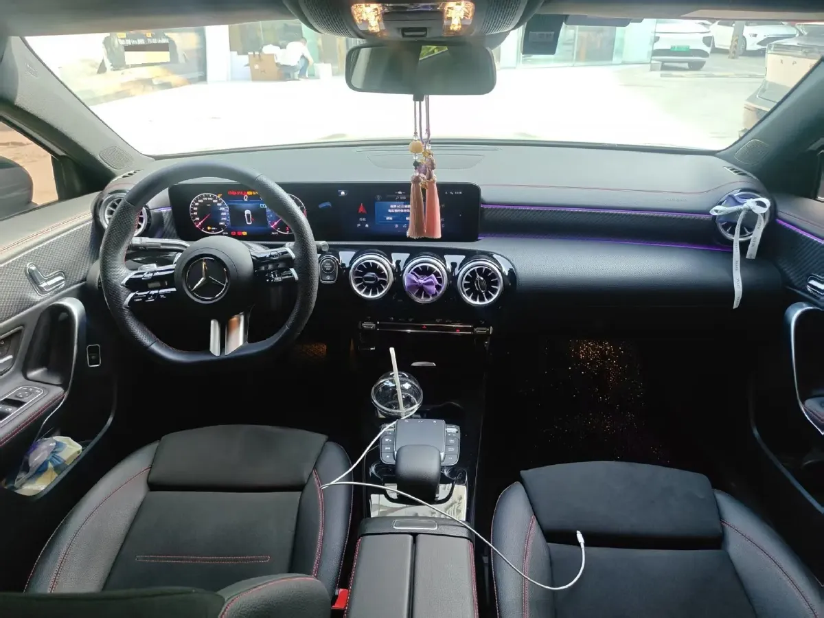 2024 Mercedes-Benz A Class 1.3T 163HP L4 7DCT,autocango,china used car exporter,china ev exporter,chinese used car exporter,chinese used ev exporter