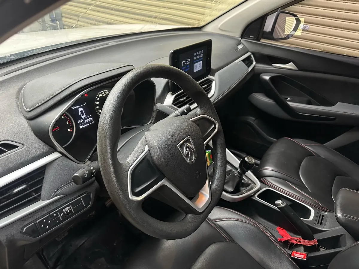 2018 BaoJun 530 1.5T 150HP L4 6MT,autocango,china used car exporter,china ev exporter,chinese used car exporter,chinese used ev exporter