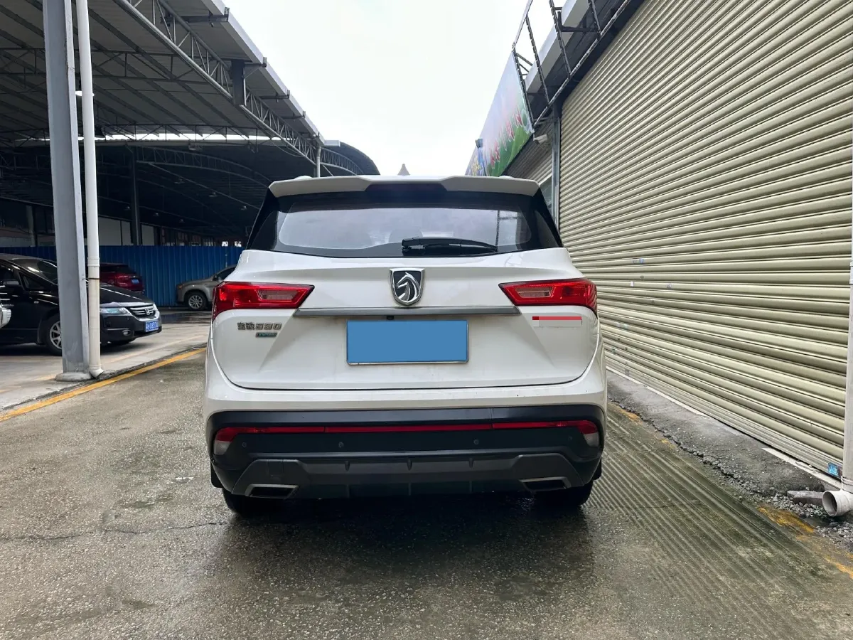 2018 BaoJun 530 1.5T 150HP L4 6MT,autocango,china used car exporter,china ev exporter,chinese used car exporter,chinese used ev exporter