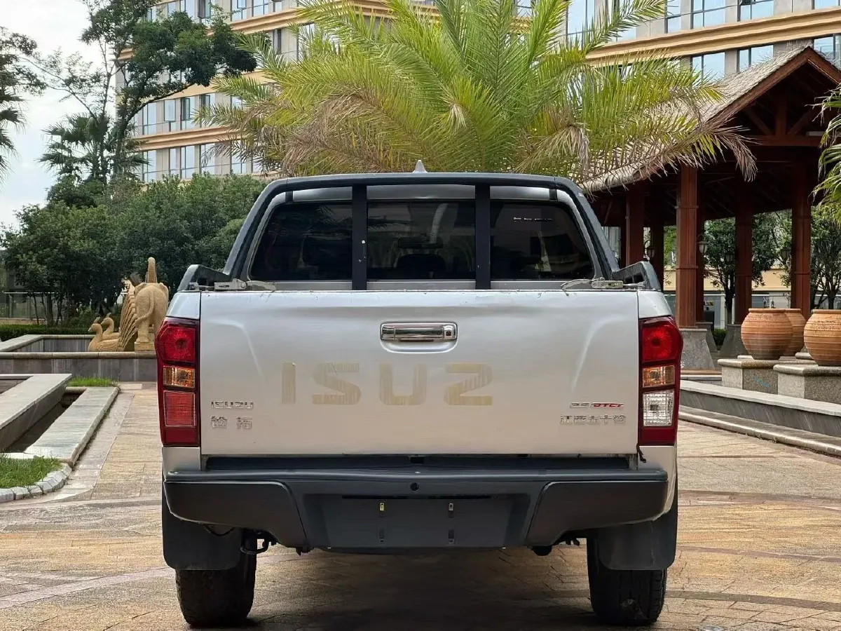 2020 Isuzu LingTuo 2.5T 150HP L4 6AT,autocango,china used car exporter,china ev exporter,chinese used car exporter,chinese used ev exporter