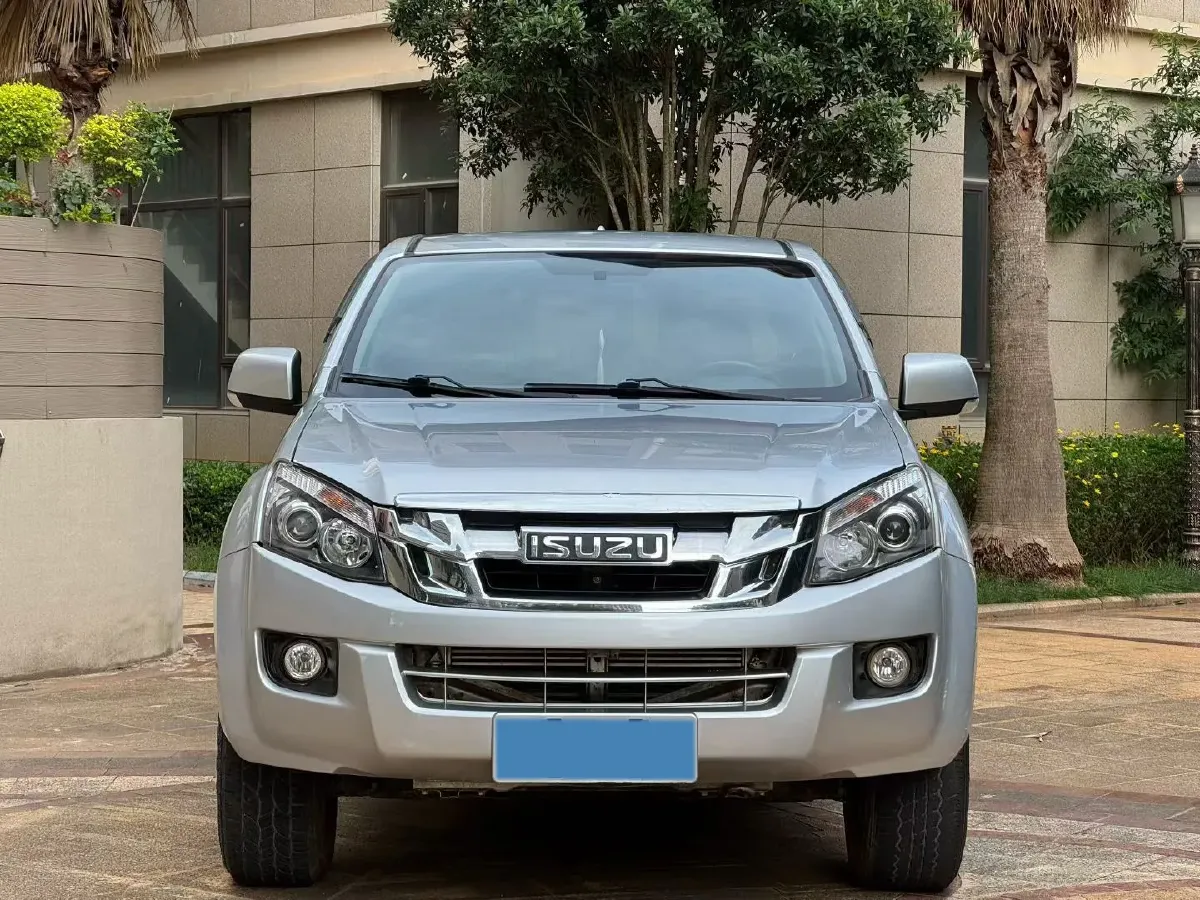 2020 Isuzu LingTuo 2.5T 150HP L4 6AT,autocango,china used car exporter,china ev exporter,chinese used car exporter,chinese used ev exporter